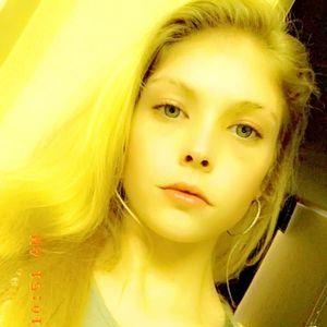 Meet your Posher, Hailey